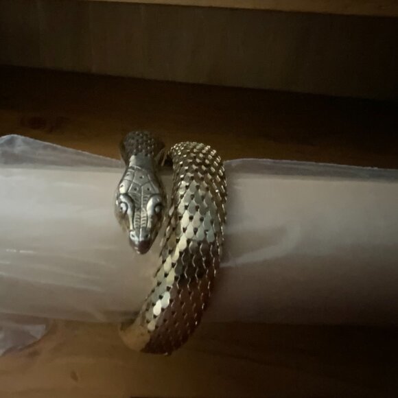 VINTAGE WHITING & DAVIS GOLD SNAKE MESH BRACELET - Picture 7 of 8